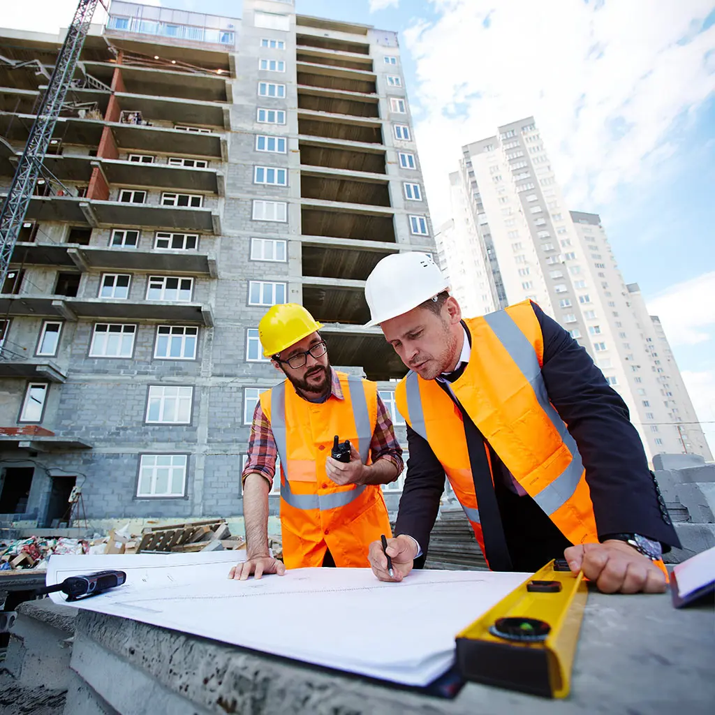 Entry-level construction workers learn OSHA-authorized safety hazard recognition and prevention techniques